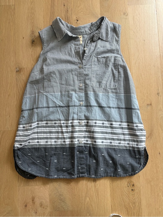 Faded Glory Tops - Faded Glory Sleeveless Striped Button-Up Top